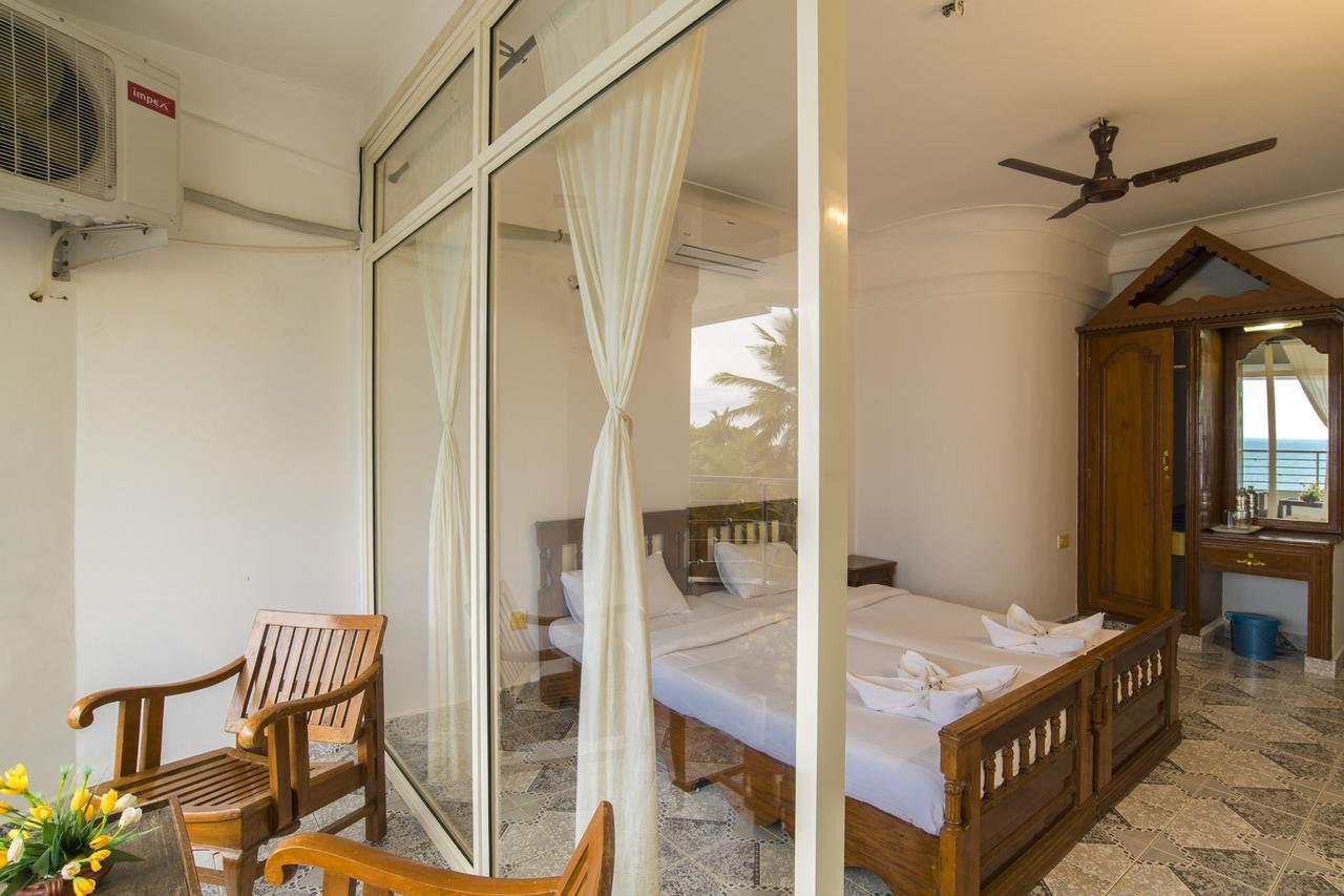 كوفالام Surya Beach Resort المظهر الخارجي الصورة